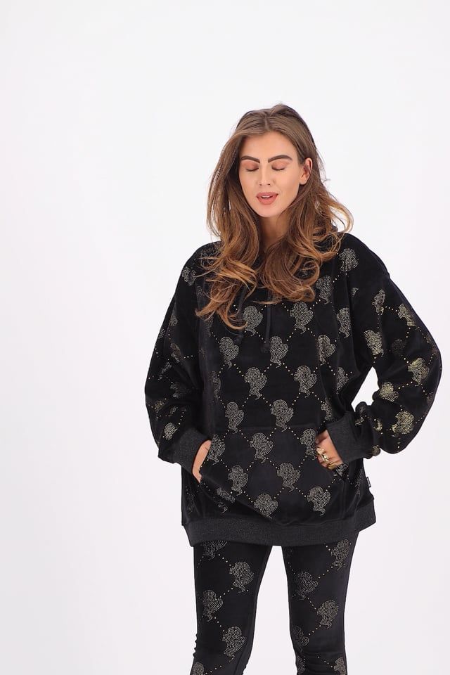 Reinders velvet sweater deals