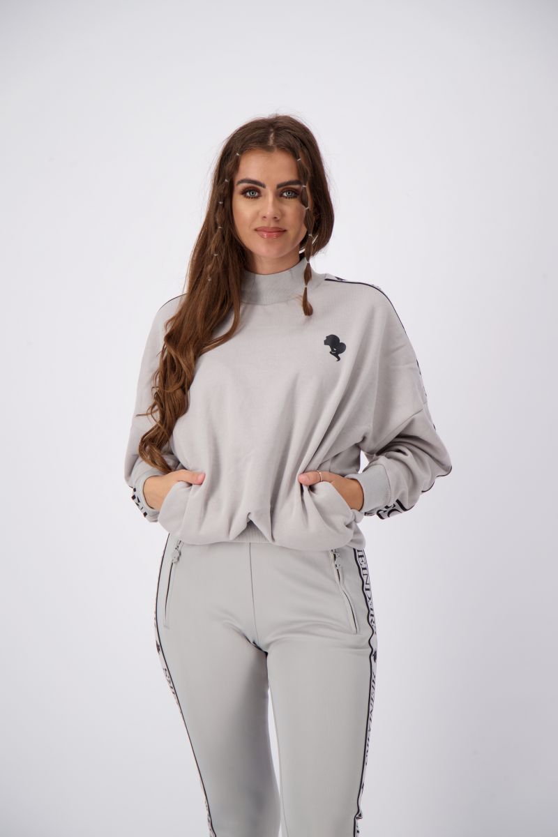 TRACKING SWEATER